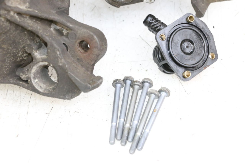 photo de CARCAÇA INFERIOR DO MOTOR PEUGEOT LUDIX 50 (2008 - 2017) - Ângulo alternativo