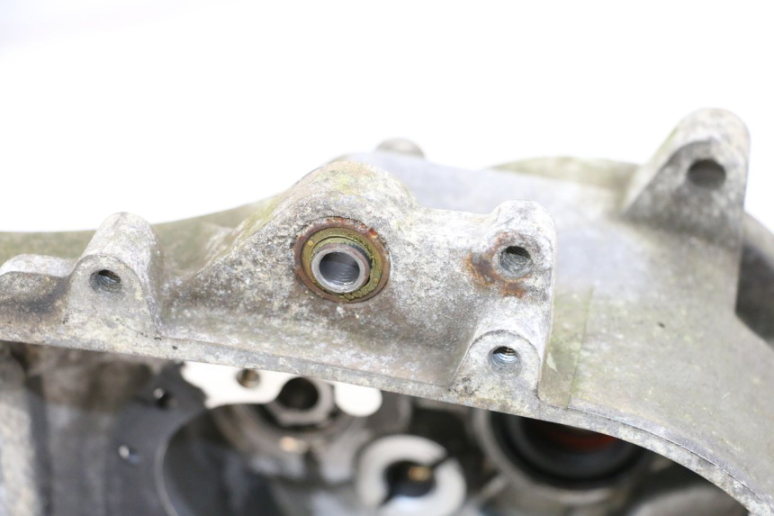 photo de CARCAÇA INFERIOR DO MOTOR PEUGEOT LUDIX 50 (2008 - 2017) - Pontos de fixação