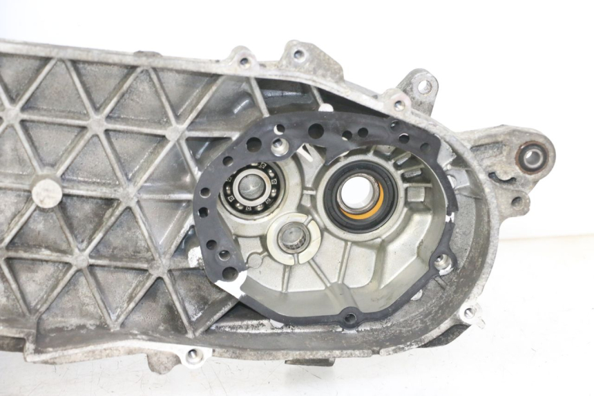 photo de CARTER INFERIOR DO MOTOR PEUGEOT SATELIS 125 (2013 - 2018) - Vista de perto