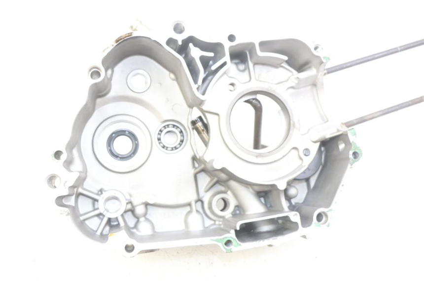photo de CARTER INFERIOR DO MOTOR YCF PILOT 125 - Detalhes característicos
