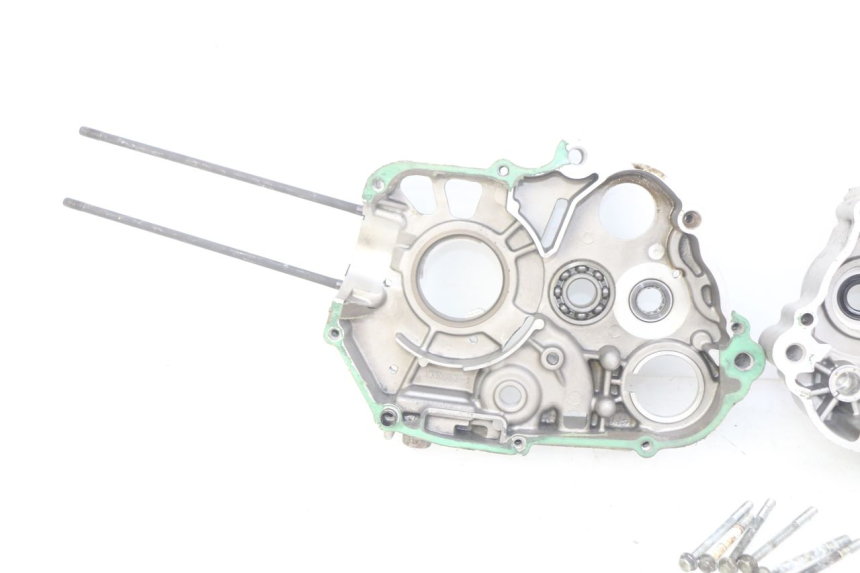 photo de CARTER INFERIOR DO MOTOR YCF PILOT 125 - Zoom de qualidade