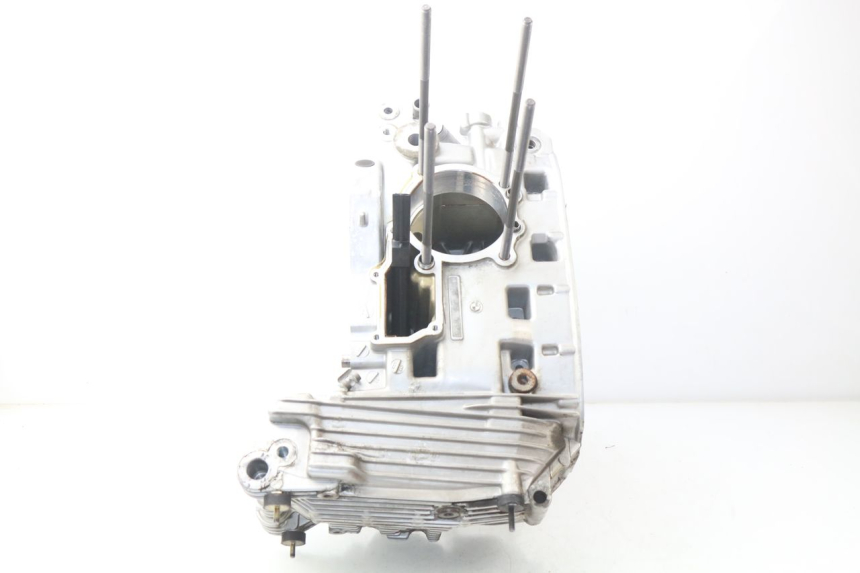 photo de CARCAÇA INFERIOR DO MOTOR BMW R GS 1150 (1999 - 2004) - Vista de perto