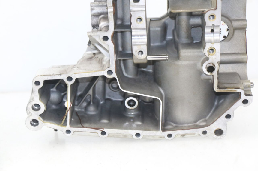 photo de CARCAÇA INFERIOR DO MOTOR BMW R GS 1150 (1999 - 2004) - Zoom de qualidade