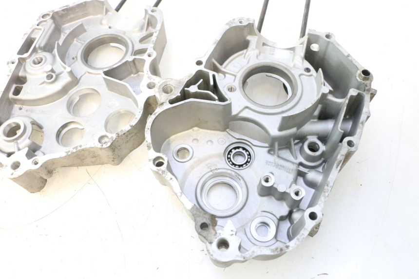 photo de CARCAÇA INFERIOR DO MOTOR APOLLO RFZ 125 - Estrutura - ampliação