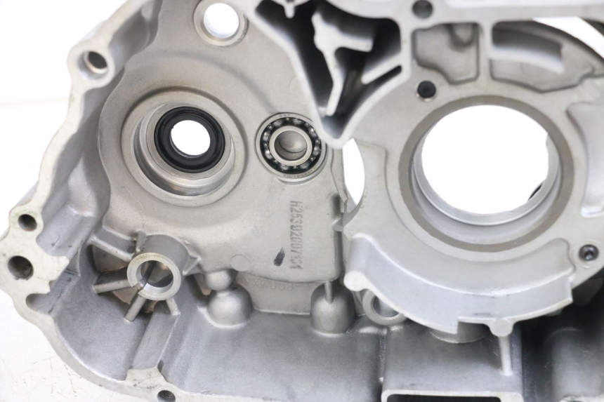 photo de CARTER INFERIOR DO MOTOR APOLLO RFZ 140 - Imagem adicional
