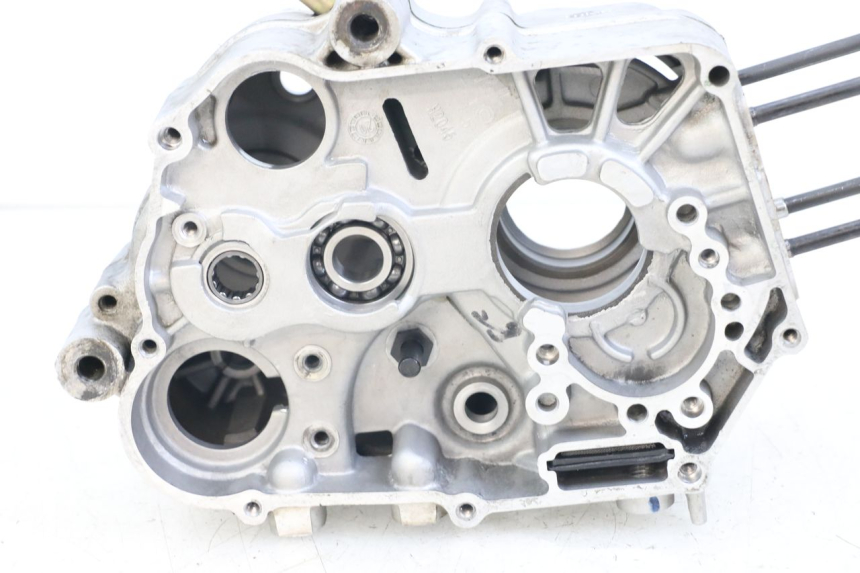 photo de CARTER INFERIOR DO MOTOR APOLLO RFZ 140 - Pontos de fixação