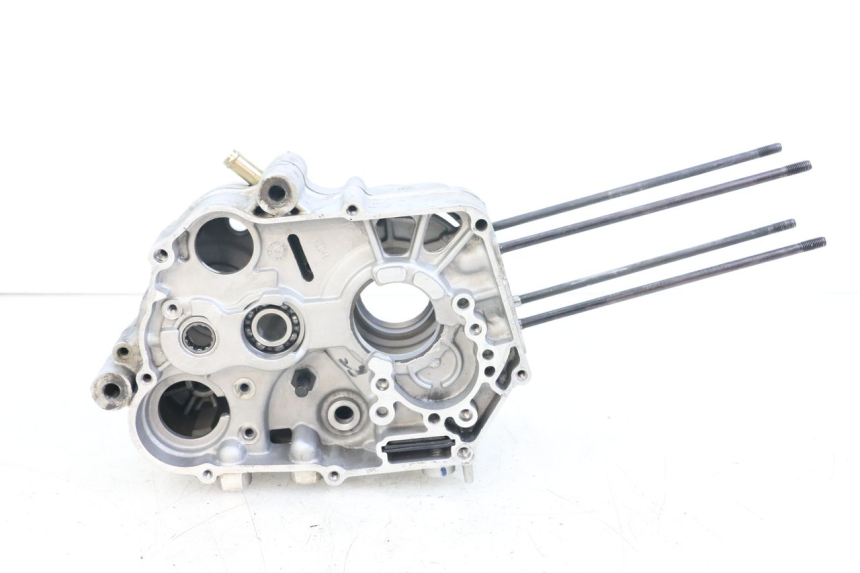 photo de CARTER INFERIOR DO MOTOR APOLLO RFZ 140 - Estado da superfície