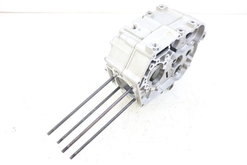 photo de CARTER INFERIOR DO MOTOR APOLLO RFZ 140 - Marcações e referências