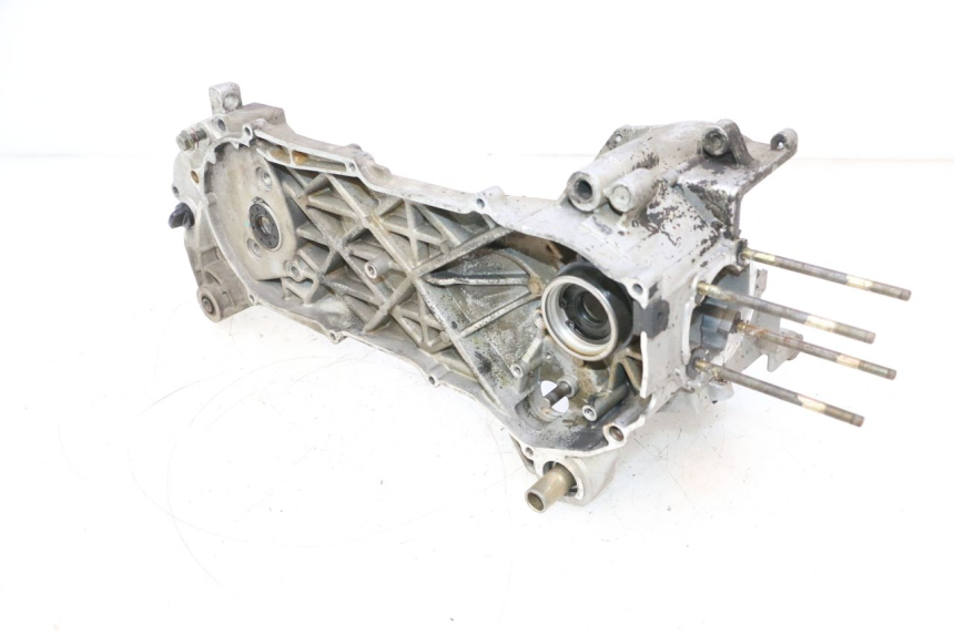 photo de CARCAÇA INFERIOR DO MOTOR TNT MOTOR ROMA 12' 2T 50 (2007 - 2018) - Zoom do estado de desgaste