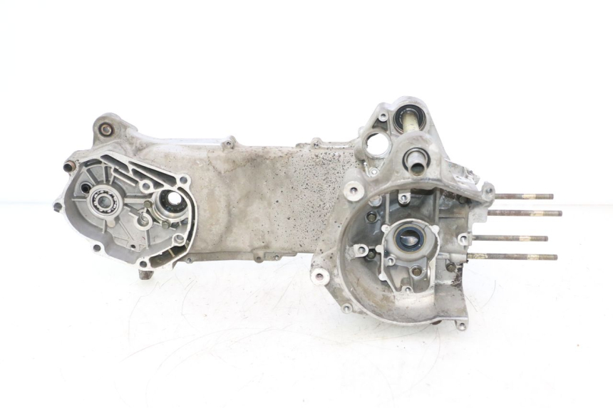 photo de CARCAÇA INFERIOR DO MOTOR TNT MOTOR ROMA 12' 2T 50 (2007 - 2018) - Pontos de fixação