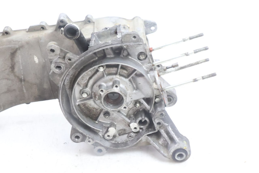 photo de CARCAÇA INFERIOR DO MOTOR GILERA RUNNER SP 50 (2002 - 2004) - Zoom do estado de desgaste