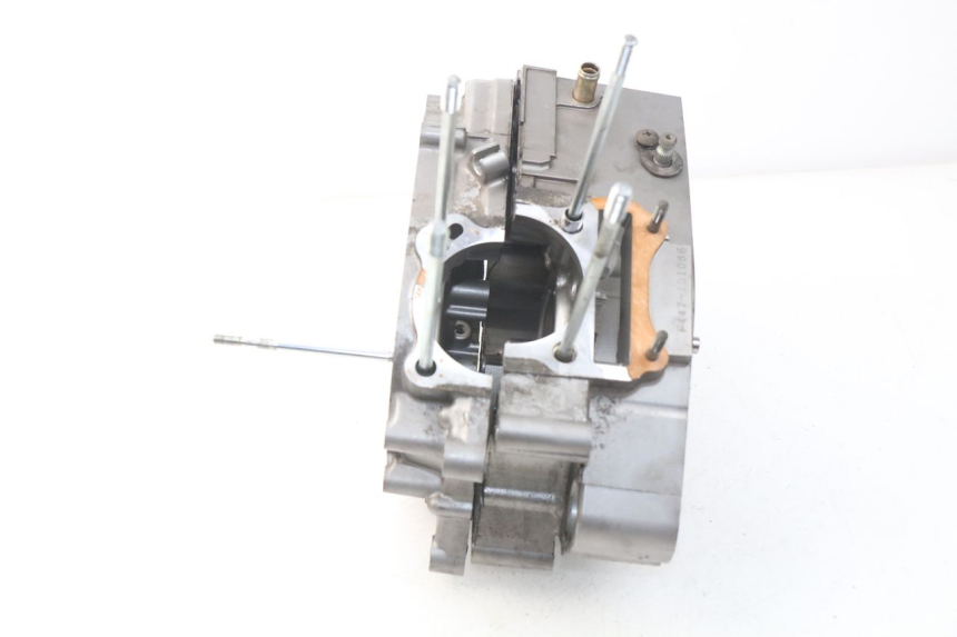 photo de CARTER INFERIOR DO MOTOR SUZUKI RV VAN VAN 125 (2003 - 2008) - Marcações e referências