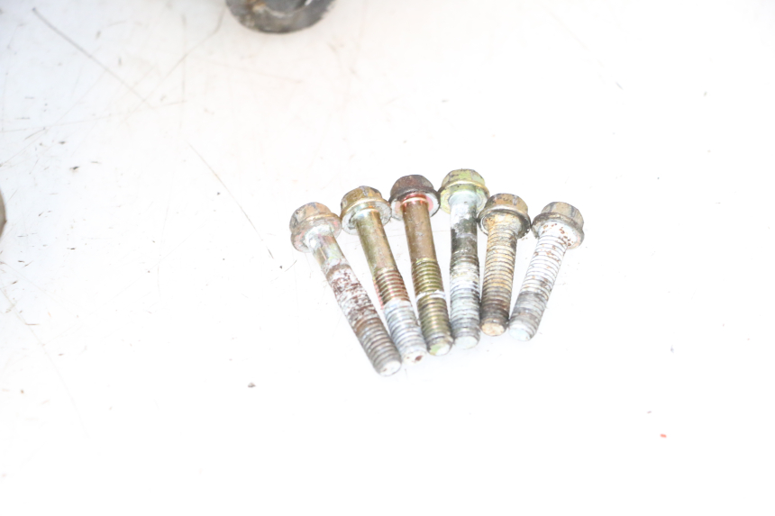 photo de CARTER INFERIOR DO MOTOR KEEWAY RY6 2T 50 (2011 - 2019) - Ampliação técnica