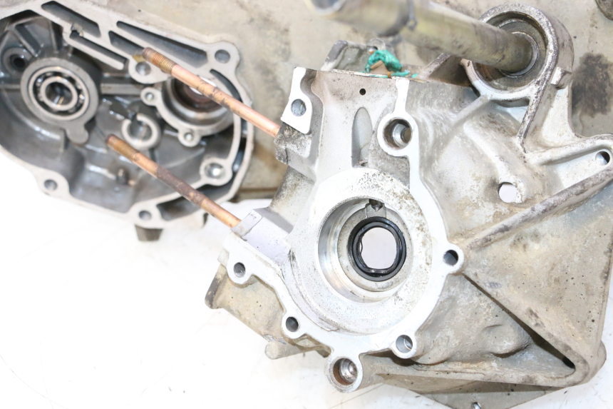 photo de CARTER INFERIOR DO MOTOR KEEWAY RY6 2T 50 (2011 - 2019) - Vista geral
