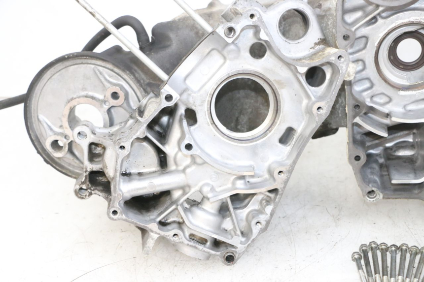 photo de CARTER INFERIOR DO MOTOR DAELIM S1 125 (2007 - 2016) - Ampliação técnica