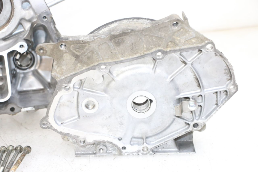 photo de CARTER INFERIOR DO MOTOR DAELIM S1 125 (2007 - 2016) - Pontos de fixação