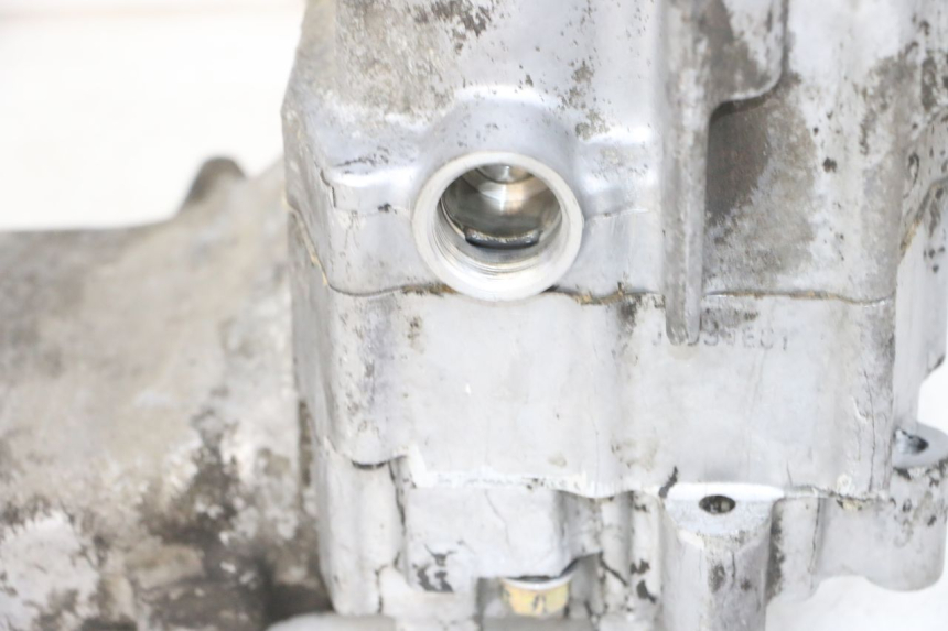 photo de CARTER INFERIOR DO MOTOR DAELIM S1 125 (2007 - 2016) - Ampliação técnica