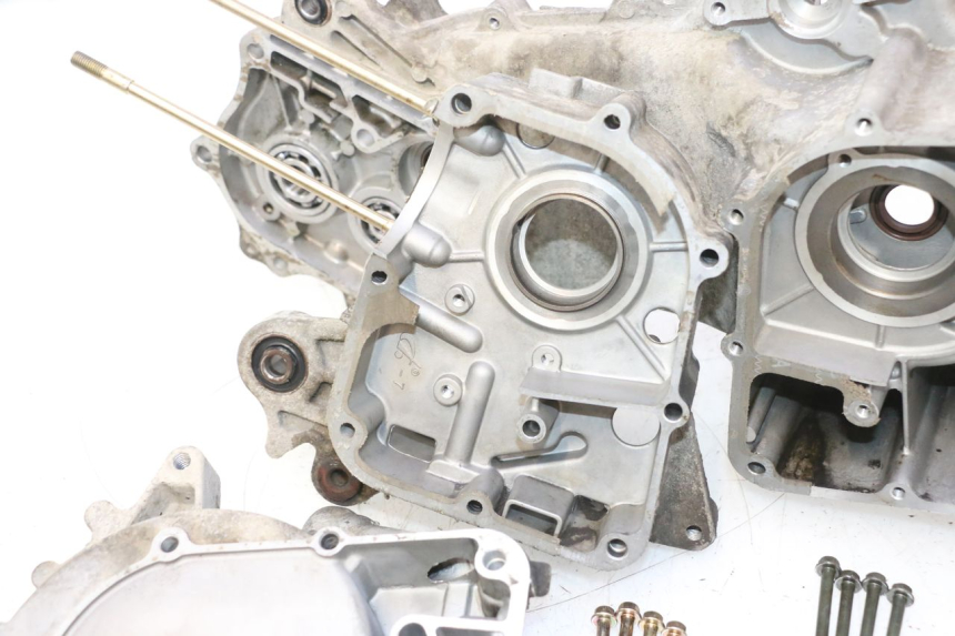 photo de CARCAÇA INFERIOR DO MOTOR JM MOTORS SANTANA 50 (2014 - 2023) - Ampliação técnica