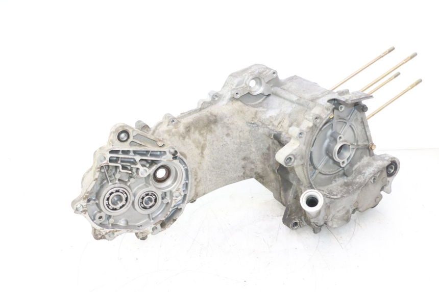 photo de CARCAÇA INFERIOR DO MOTOR JM MOTORS SANTANA 50 (2014 - 2023) - Marcações e referências