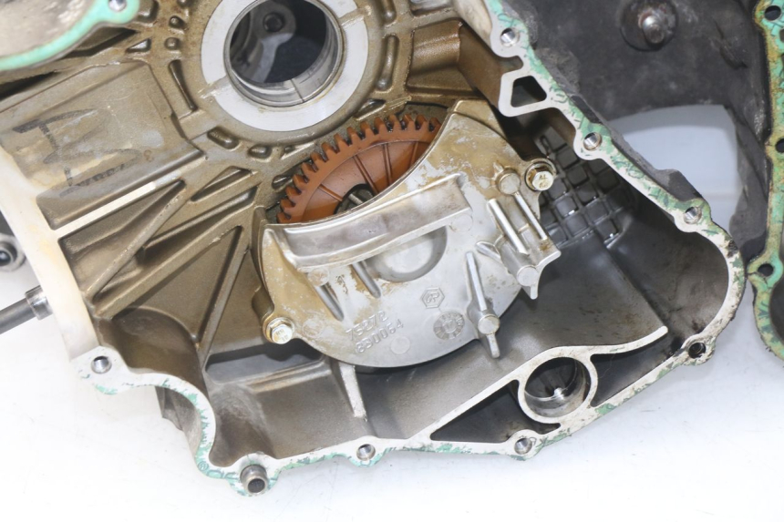 photo de CARTER INFERIOR DO MOTOR PEUGEOT SATELIS 500 (2007 - 2013) - Ampliação dos componentes