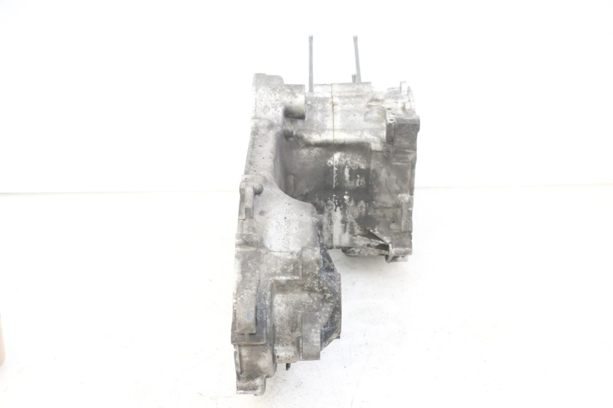 photo de CARTER INFERIOR DO MOTOR PEUGEOT SATELIS 125 (2013 - 2018) - Vista de perto