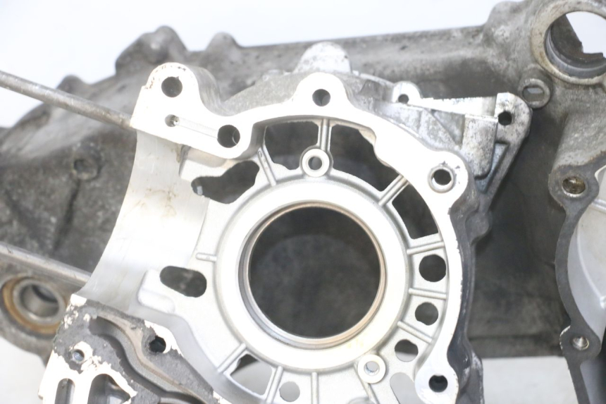 photo de CARTER INFERIOR DO MOTOR PEUGEOT SATELIS 125 (2013 - 2018) - Vista de perfil