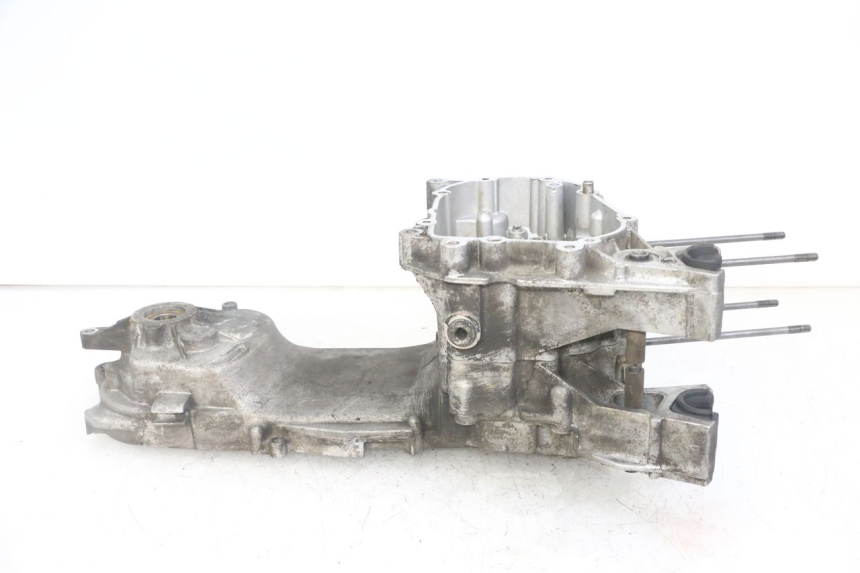 photo de CARTER INFERIOR DO MOTOR PEUGEOT SATELIS 125 (2013 - 2018) - Pontos de fixação