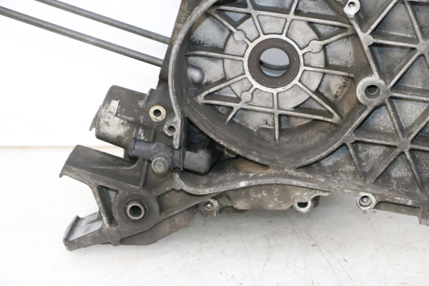 photo de CARTER INFERIOR DO MOTOR PEUGEOT SATELIS 125 (2010 - 2012) - Ampliação dos componentes
