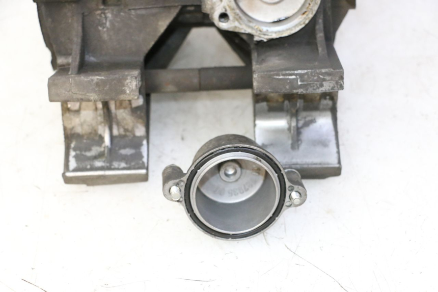 photo de CARTER INFERIOR DO MOTOR PEUGEOT SATELIS 125 (2010 - 2012) - Inspeção visual