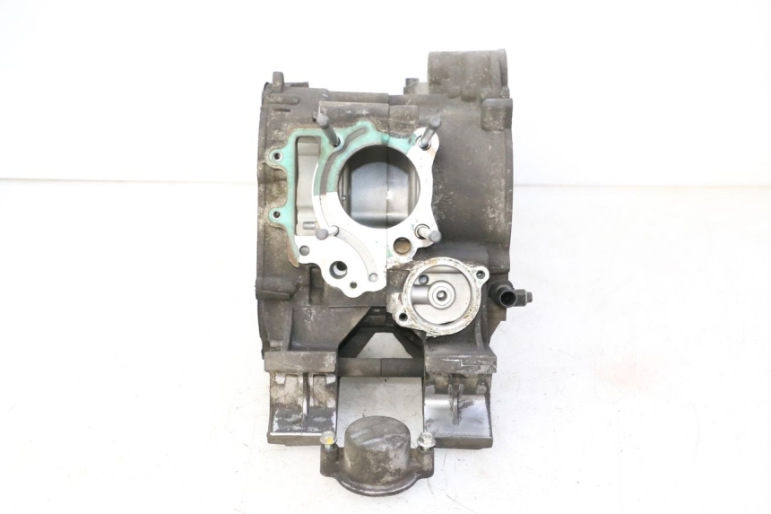 photo de CARTER INFERIOR DO MOTOR PEUGEOT SATELIS 125 (2010 - 2012) - Ângulo alternativo
