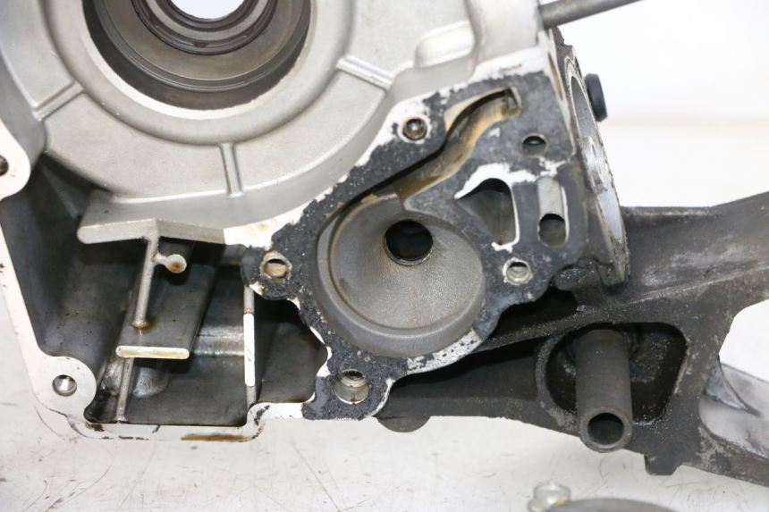 photo de CARTER INFERIOR DO MOTOR PEUGEOT SATELIS 125 (2010 - 2012) - Zoom de qualidade