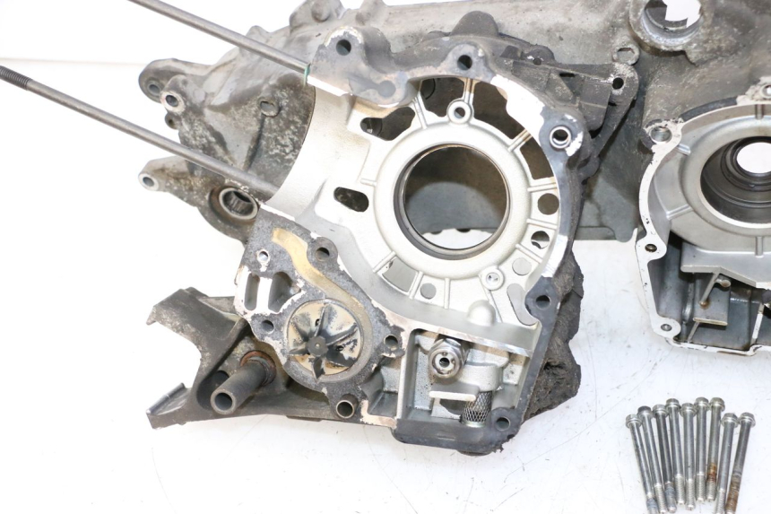 photo de CARTER INFERIOR DO MOTOR PEUGEOT SATELIS 125 (2010 - 2012) - Detalhe da peça