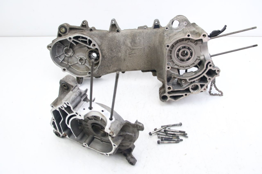 photo de CARTER INFERIOR DO MOTOR APRILIA SCARABEO 4T 50 (2009 - 2017) - Zoom do estado de desgaste
