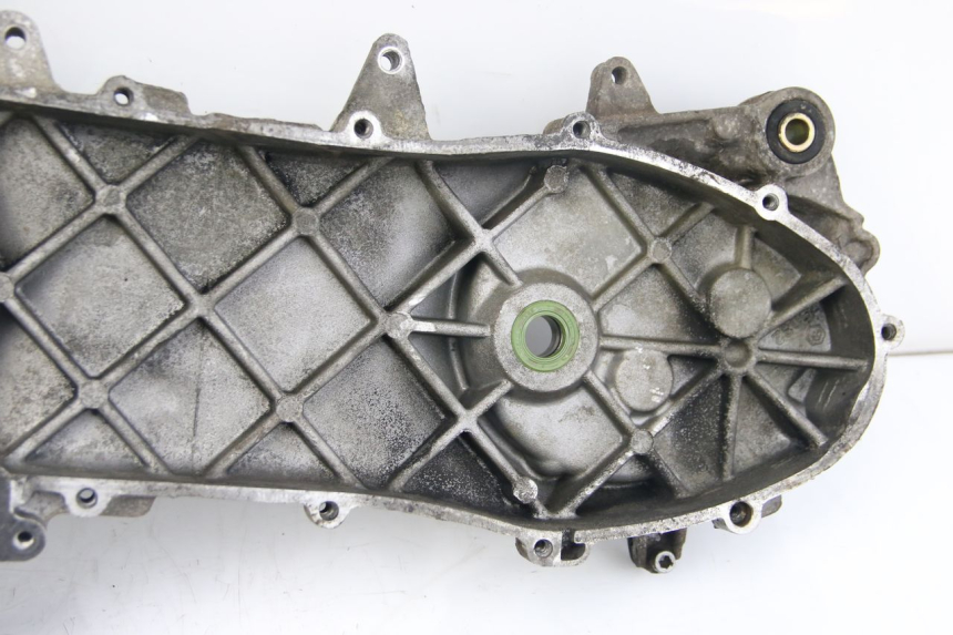 photo de CARTER INFERIOR DO MOTOR APRILIA SCARABEO 4T 50 (2009 - 2017) - Vista geral