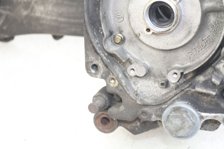 photo de CARTER INFERIOR DO MOTOR APRILIA SCARABEO 100 (2003 - 2012) - Detalhe da peça