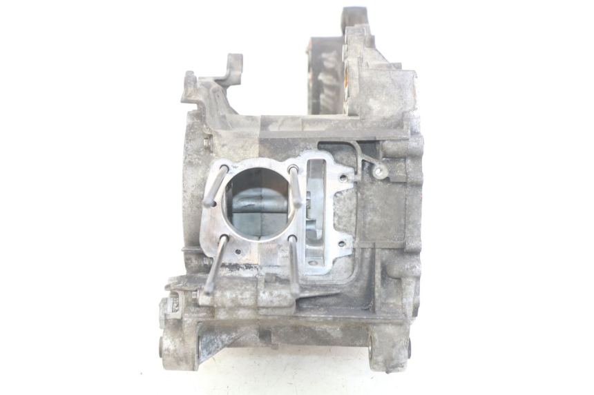 photo de CARTER INFERIOR DO MOTOR APRILIA SCARABEO 100 (2003 - 2012) - Ampliação dos componentes