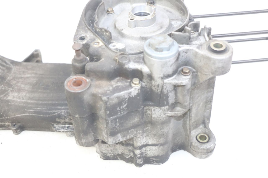 photo de CARTER INFERIOR DO MOTOR APRILIA SCARABEO 100 (2003 - 2012) - Vista geral