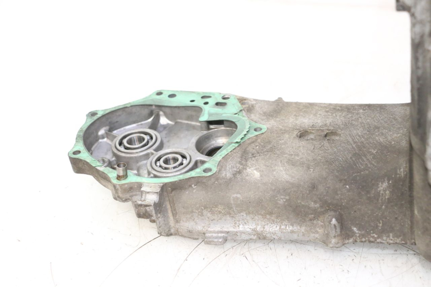 photo de CARCAÇA INFERIOR DO MOTOR HONDA SCV LEAD 100 (2003 - 2007) - Vista geral