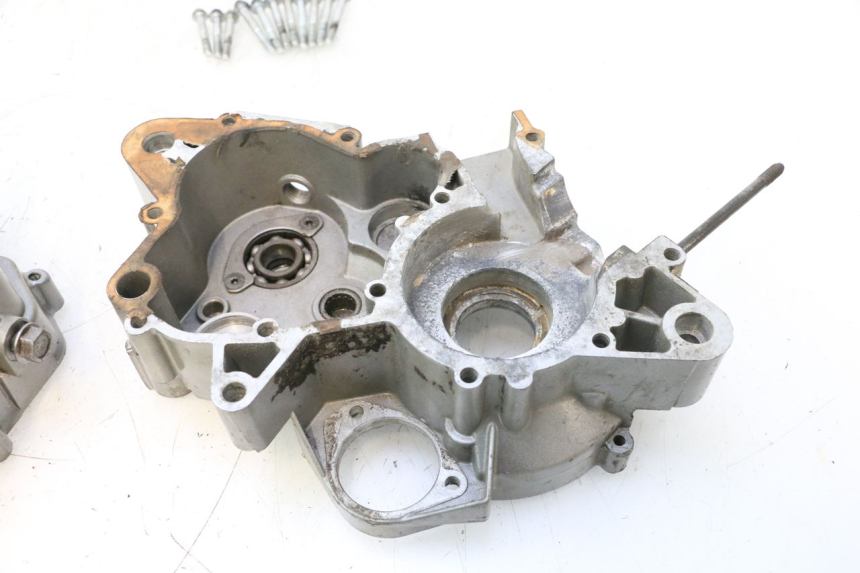photo de CARCAÇA INFERIOR DO MOTOR DERBI SENDA 50 (2003 - 2005) - Detalhe da peça