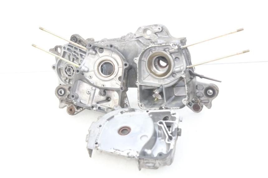 photo de CARTER INFERIOR DO MOTOR KYMCO SENTO 50 (2008 - 2013) - Vista de perto