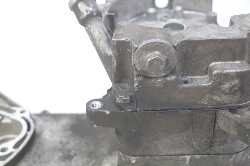 photo de CARTER INFERIOR DO MOTOR KYMCO SENTO 100 (2008 - 2013) - Detalhe da peça