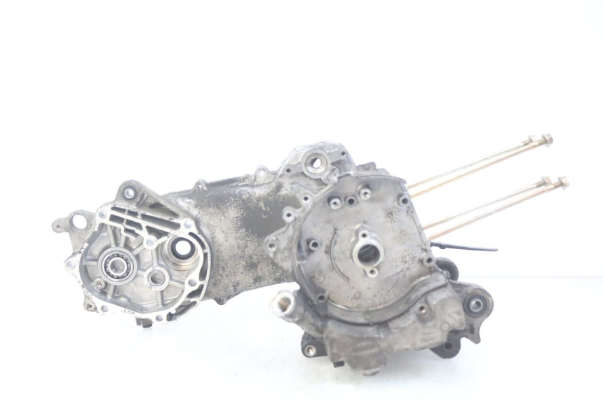 photo de CARTER INFERIOR DO MOTOR KYMCO SENTO 100 (2008 - 2013) - Estado da superfície