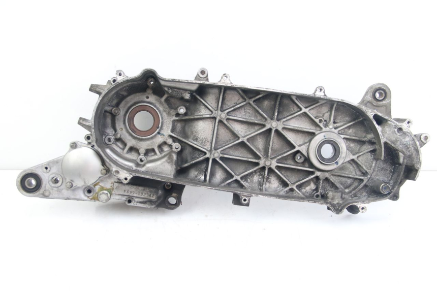 photo de CARTER INFERIOR DO MOTOR SUZUKI SIXTEEN 125 (2008 - 2010) - Detalhe da peça