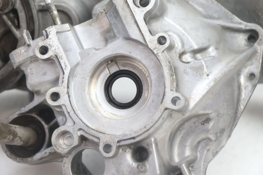 photo de CARCAÇA INFERIOR DO MOTOR YAMAHA SLIDER 50 (1999 - 2004) - Estado da superfície