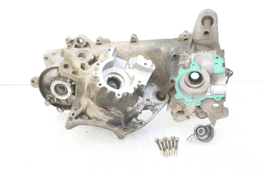 photo de CARTER INFERIOR DO MOTOR PEUGEOT SPEEDFIGHT 3 AIR 50 (2009 - 2015) - Detalhe da peça