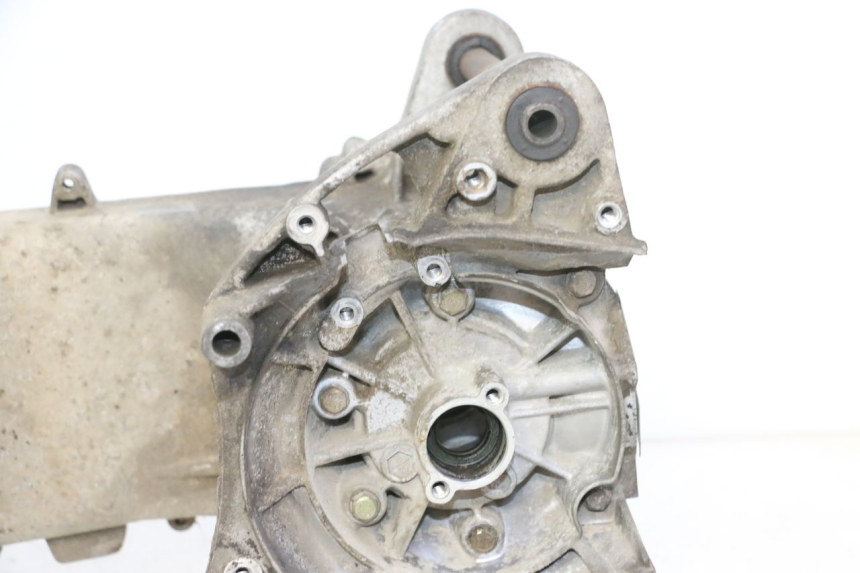 photo de CARTER INFERIOR DO MOTOR PEUGEOT SPEEDFIGHT 3 AIR 50 (2009 - 2015) - Detalhe da peça