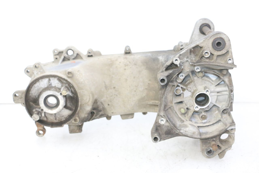 photo de CARTER INFERIOR DO MOTOR PEUGEOT SPEEDFIGHT 3 AIR 50 (2009 - 2015) - Outro ângulo de visão