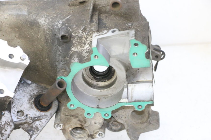 photo de CARTER INFERIOR DO MOTOR PEUGEOT SPEEDFIGHT 3 AIR 50 (2009 - 2015) - Pontos de fixação