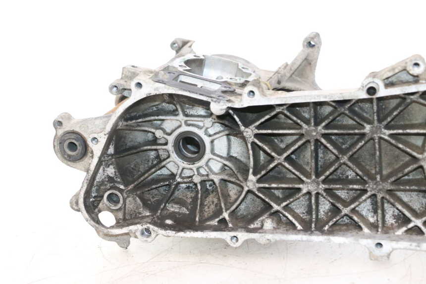 photo de CARTER INFERIOR DO MOTOR PEUGEOT SPEEDFIGHT LC 50 (1996 - 2002) - Pontos de fixação