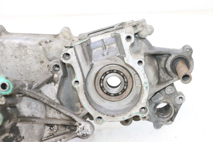 photo de CARTER INFERIOR DO MOTOR PEUGEOT SPEEDFIGHT LC 50 (1996 - 2002) - Zoom do estado de desgaste